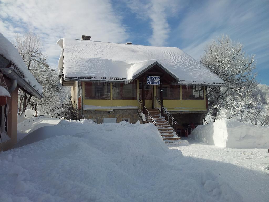 Guest House Family Varda Plitvice Lakes Plitvička Jezera Exterior foto